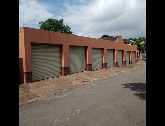 3 BEDROOM APARTMENT FOR SALE IN BOKSBURG CENTRAL